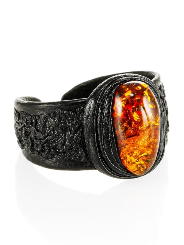 33_21.jpg Leather and Natural Amber Ring "Nefertiti"