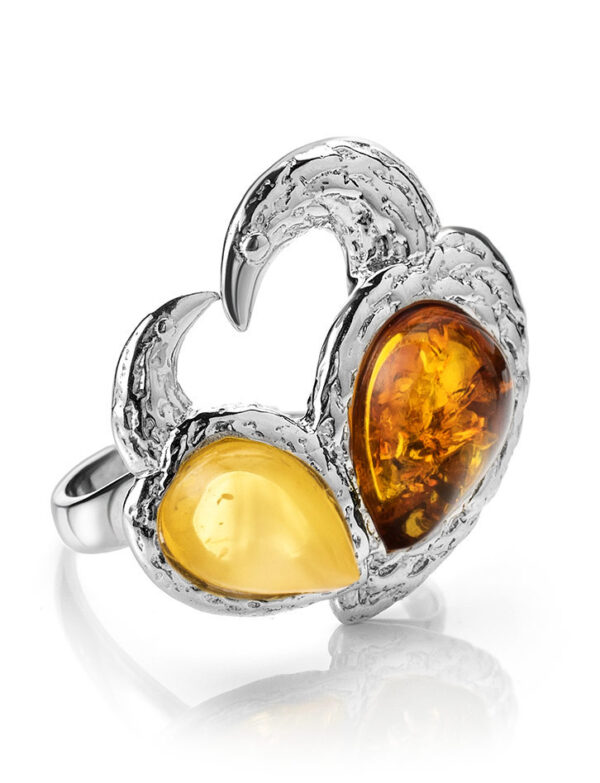 Bright-ring-with-an-insert-made-of-natural-amber-3.jpeg Bright Ring with an insert made of Natural Amber