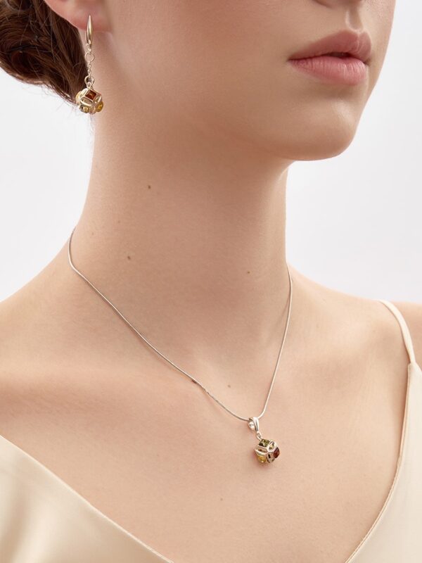 MIX3.jpg Bright Pendant Decorated with Mixed Colour Amber