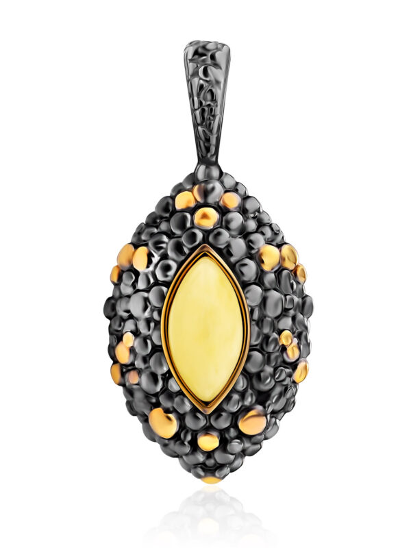 Pendant-decorated-with-natural-amber-3.jpeg Pendant Decorated with Natural Amber Rauschen
