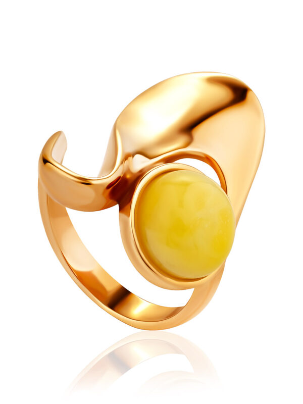 Volumetric-gold-plated-ring-with-honey-colored-amber-3.jpeg Volumetric Ring with Honey-Colored Amber