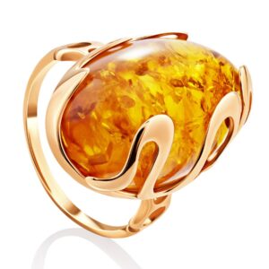 effektnoe_obyemnoe_koltso_illyuziya_iz_naturalnogo_yantarya_v_zolochyennom_serebre1.jpg Volumetric Natural Amber Ring