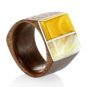 koltso_iz_drevesiny_so_vstavkami_iz_naturalnogo_yantarya_i_neyzilbera_indoneziya1.jpg Wooden Amber Ring