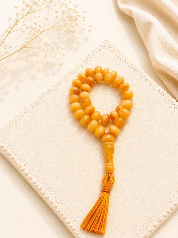 pear2.jpeg Royal Honey Molded Amber Tasbih