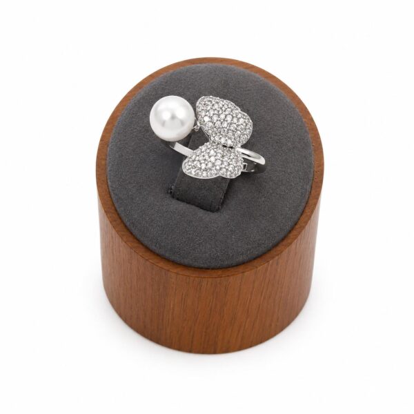 Pearl Flutter Ring