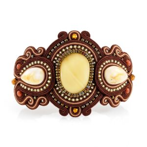 roskoshnyy_pletyenyy_braslet_so_vstavkami_iz_naturalnogo_yantarya_indiya1.jpg Luxurious Braided Bracelet with inserts of Natural Amber